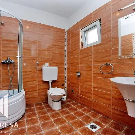 Sani Villa SJJ